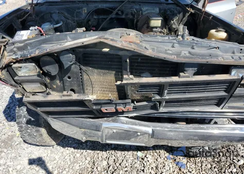 1984 GMC Jimmy K1500 z USA, uszkodzony, nr VIN 1G5EK18H2EF513682